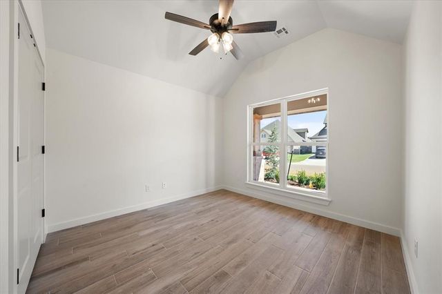 14525 Giverny Lane, Yukon, OK 73099