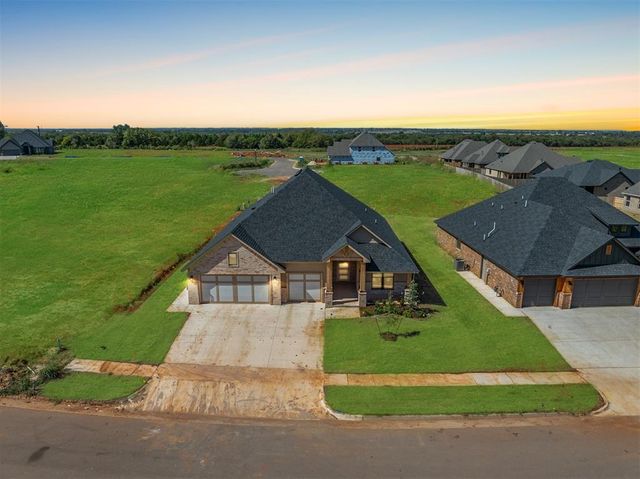 14525 Giverny Lane, Yukon, OK 73099