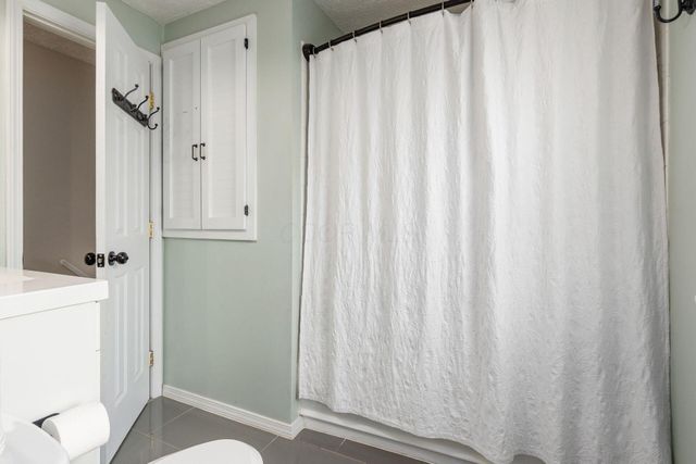 225 Carryback Drive SW, Pataskala, OH 43062