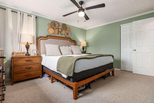 225 Carryback Drive SW, Pataskala, OH 43062