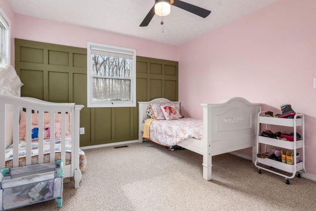 225 Carryback Drive SW, Pataskala, OH 43062