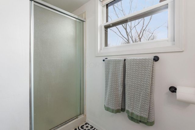 225 Carryback Drive SW, Pataskala, OH 43062