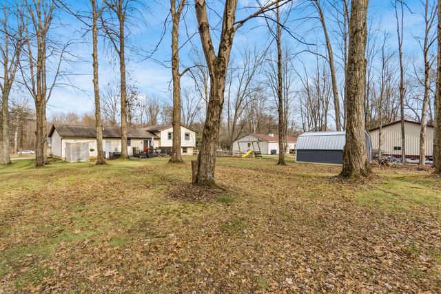 225 Carryback Drive SW, Pataskala, OH 43062