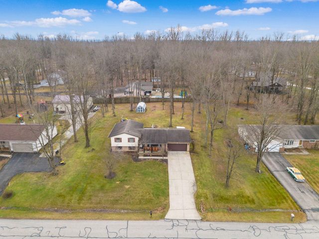 225 Carryback Drive SW, Pataskala, OH 43062