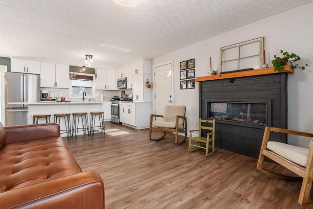 225 Carryback Drive SW, Pataskala, OH 43062