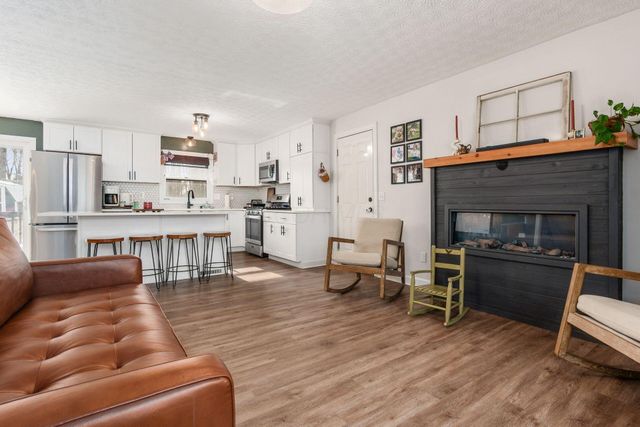 225 Carryback Drive SW, Pataskala, OH 43062