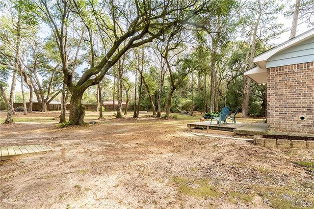 8601 Cedar Wood E Drive, Theodore, AL 36582