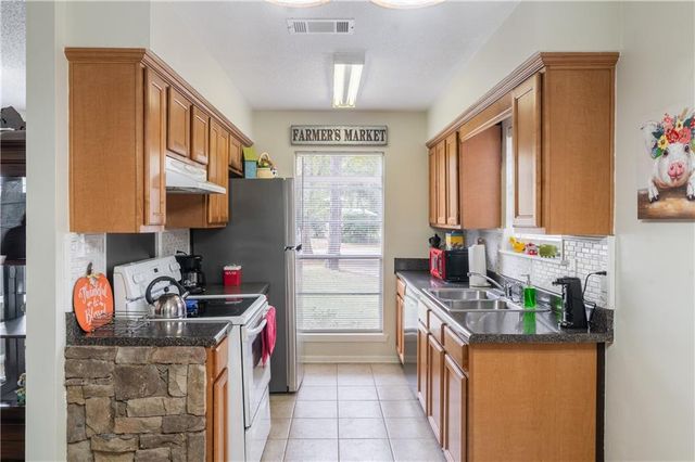 8601 Cedar Wood E Drive, Theodore, AL 36582