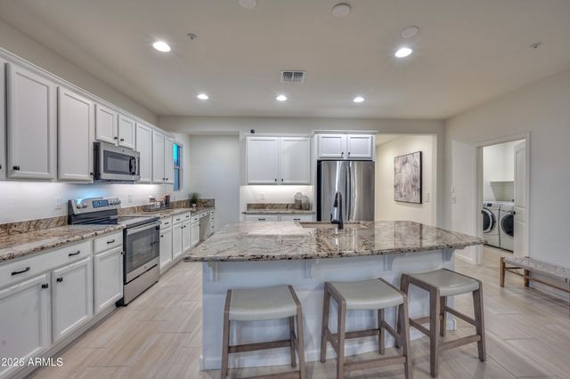 13426 W MAYBERRY Trail, Peoria, AZ 85383