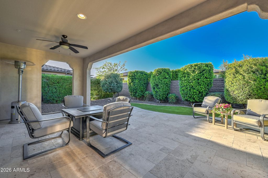 Image 16 of property listing at 13426 W MAYBERRY Trail, Peoria, AZ 85383