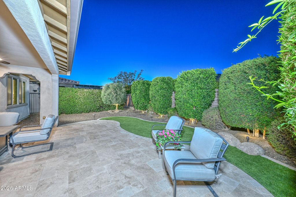 Image 2 of property listing at 13426 W MAYBERRY Trail, Peoria, AZ 85383