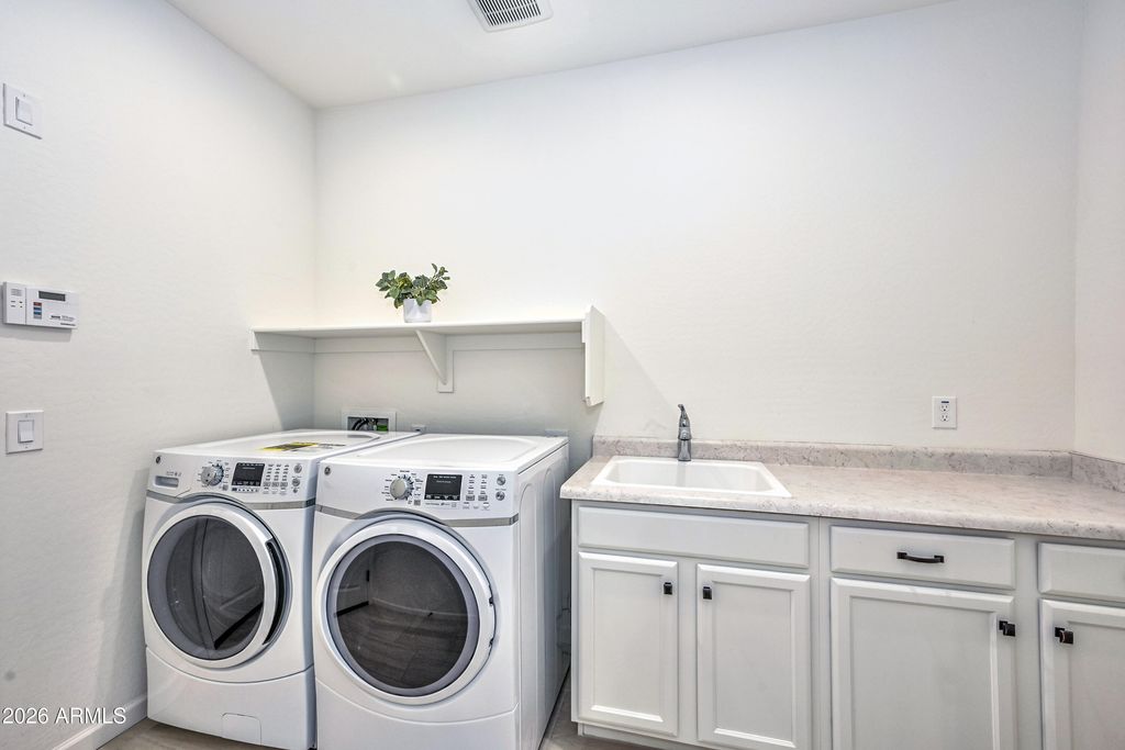 Image 29 of property listing at 13426 W MAYBERRY Trail, Peoria, AZ 85383