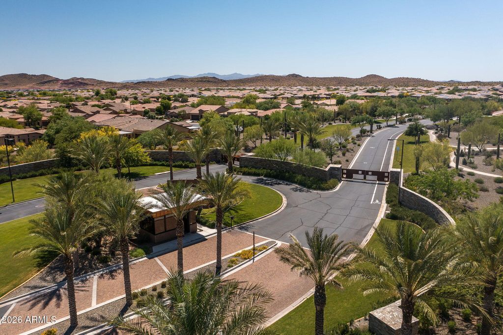 Image 38 of property listing at 13426 W MAYBERRY Trail, Peoria, AZ 85383