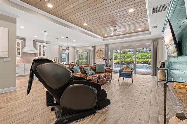 5516 NORTHERN JUNIPER COURT, Sarasota, FL 34238