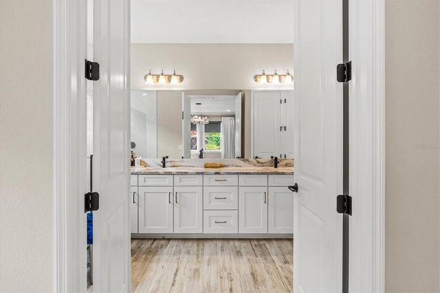 5516 NORTHERN JUNIPER COURT, Sarasota, FL 34238