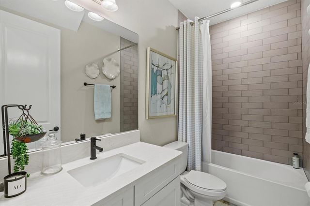 5516 NORTHERN JUNIPER COURT, Sarasota, FL 34238