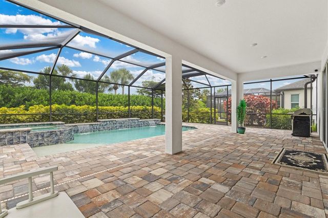 5516 NORTHERN JUNIPER COURT, Sarasota, FL 34238