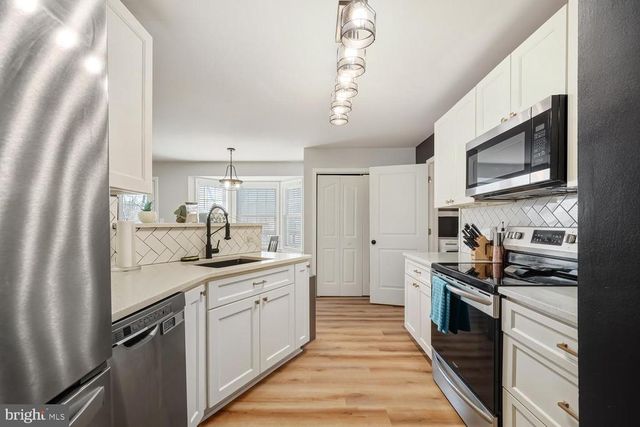 11818 GERANIUM ST, Fredericksburg, VA 22407