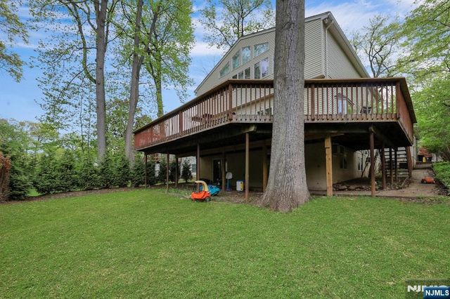 1542 Jefferson Street, Teaneck, NJ 07666