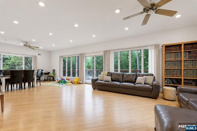 1542 Jefferson Street, Teaneck, NJ 07666