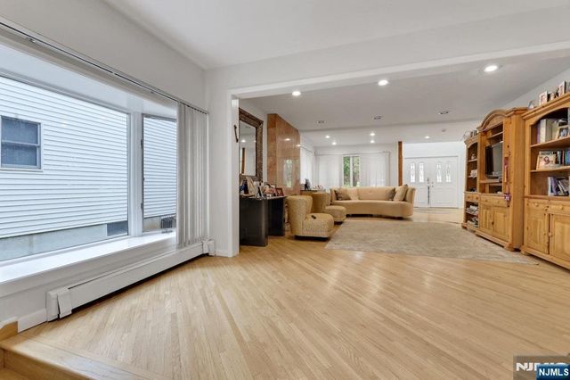1542 Jefferson Street, Teaneck, NJ 07666