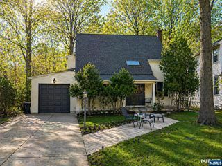 1542 Jefferson Street, Teaneck, NJ 07666