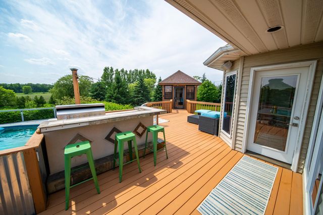 62539 185th Avenue, Dodge Center, MN 55927