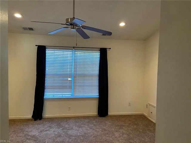 10 Rutland DR, Hampton, VA 23666