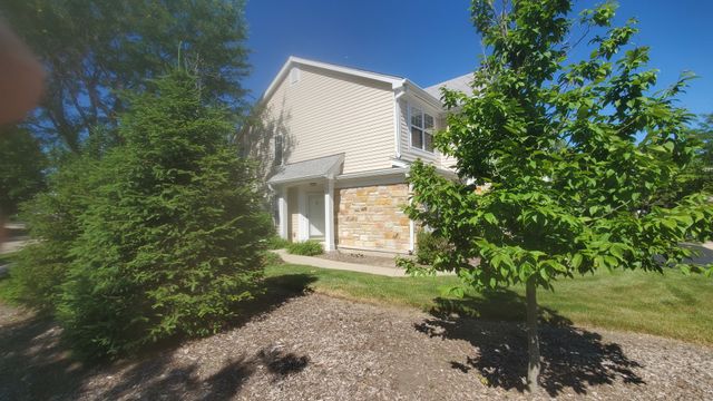 2910 Ashling Court, Schaumburg, IL 60193