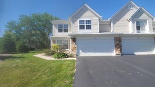2910 Ashling Court, Schaumburg, IL 60193