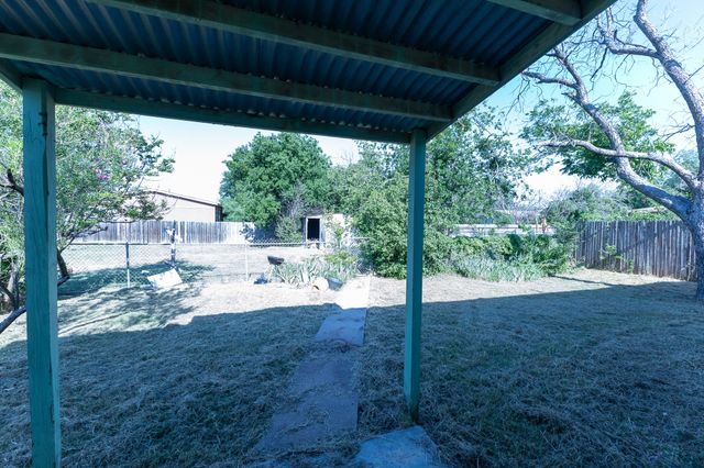 1103 Fifth Avenue, Coleman, TX 76834