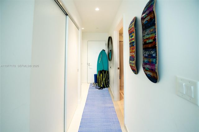 851 NE 1st Avenue 811, Miami, FL 33132
