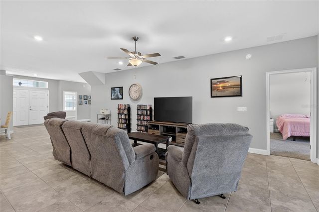 319 TRAVELERS CREEK DRIVE, Auburndale, FL 33823