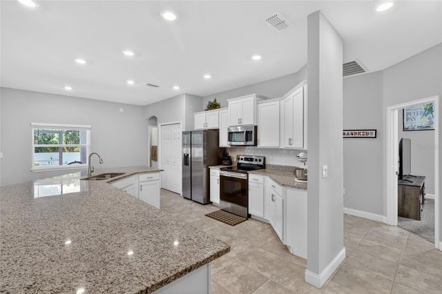 319 TRAVELERS CREEK DRIVE, Auburndale, FL 33823