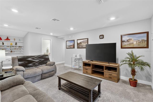 319 TRAVELERS CREEK DRIVE, Auburndale, FL 33823
