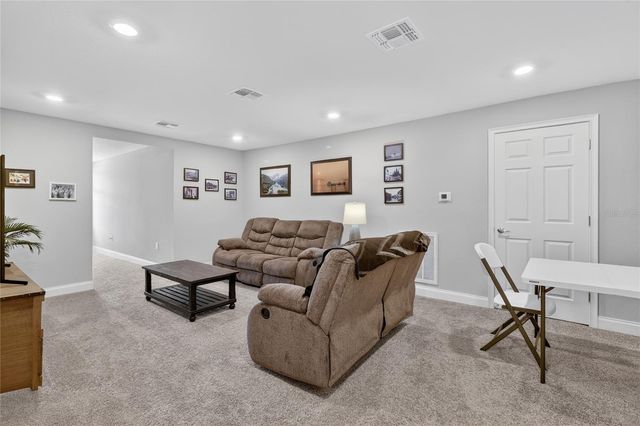 319 TRAVELERS CREEK DRIVE, Auburndale, FL 33823