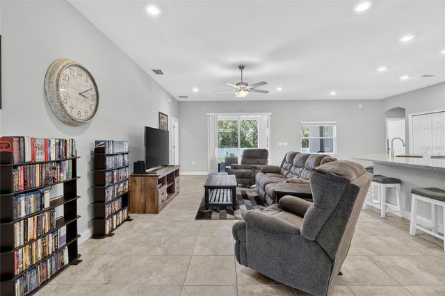 319 TRAVELERS CREEK DRIVE, Auburndale, FL 33823