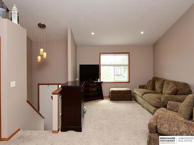 2009 N 88th Street, Lincoln, NE 68505