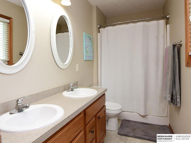 2009 N 88th Street, Lincoln, NE 68505