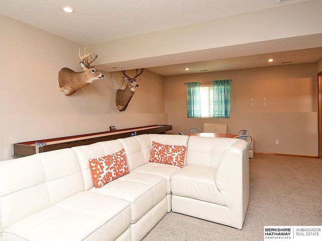 2009 N 88th Street, Lincoln, NE 68505