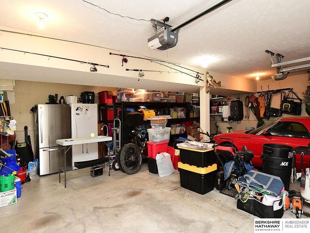 2009 N 88th Street, Lincoln, NE 68505