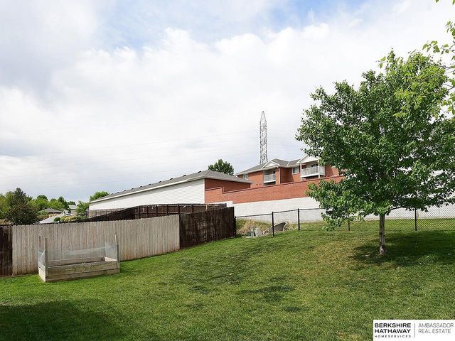 2009 N 88th Street, Lincoln, NE 68505