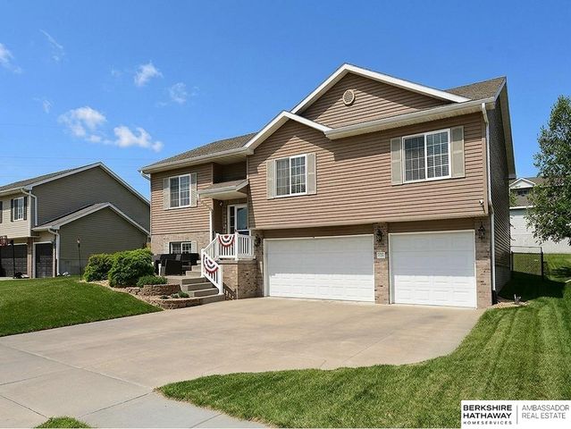 2009 N 88th Street, Lincoln, NE 68505