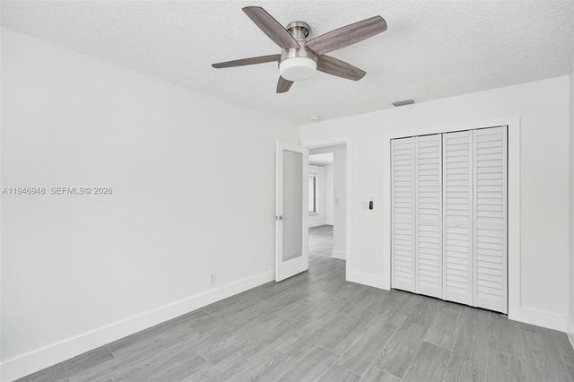 8105 SW 19th St, North Lauderdale, FL 33068