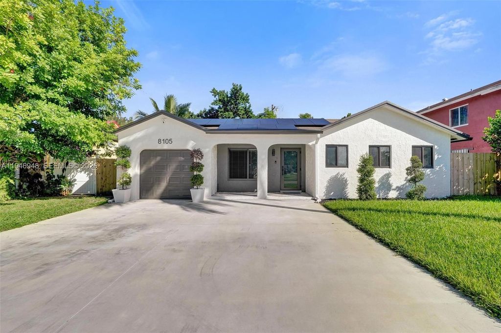 8105 SW 19th St, North Lauderdale, FL 33068