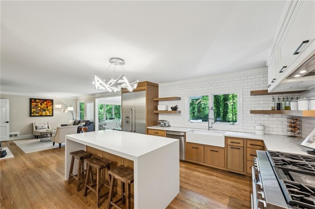 Image 4 of property listing at 1130 Angelo Court NE, Atlanta, GA 30319