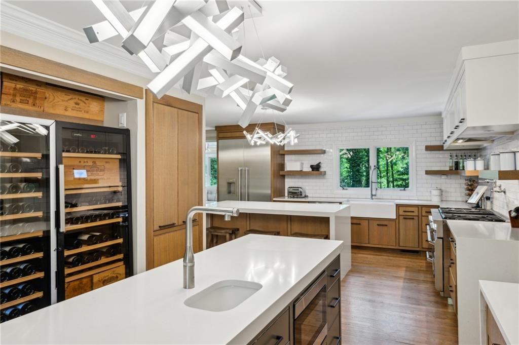 Image 6 of property listing at 1130 Angelo Court NE, Atlanta, GA 30319