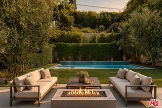 2408 Castle Heights Avenue, Los Angeles, CA 90034