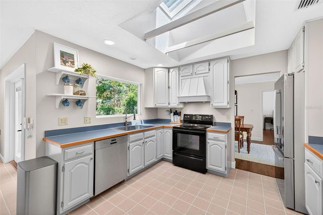 517 ROUGHBEARD ROAD, Winter Park, FL 32792