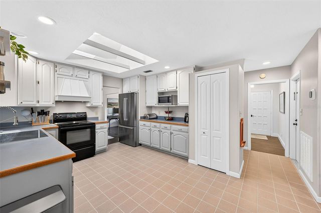 517 ROUGHBEARD ROAD, Winter Park, FL 32792